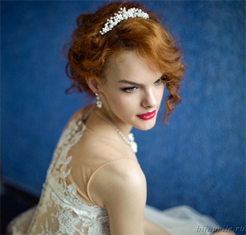 Гребень для волос свадебный центральный с кристаллами Сваровски - фото 5045