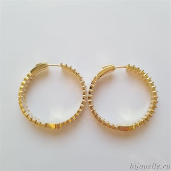 Большие круглые серьги-кольца с крупными цирконами 4,3*0,6 см, покрытие желтое золото - фото 6088