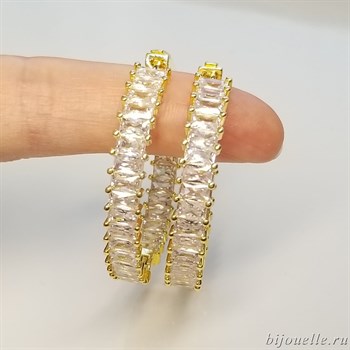 Большие круглые серьги-кольца с крупными цирконами 4,3*0,6 см, покрытие желтое золото - фото 6094